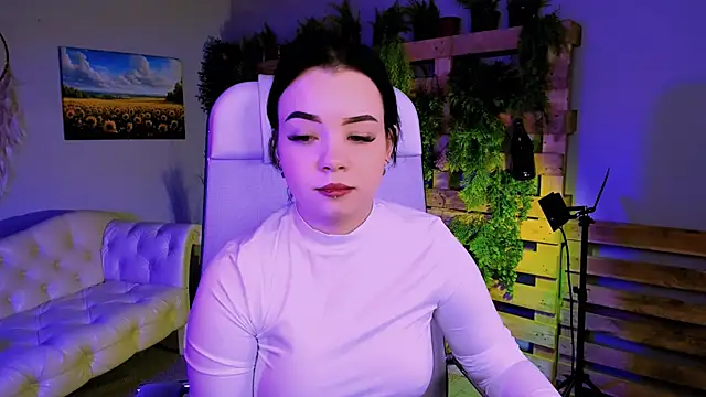 Snapshot of leslierowe_ chatting on October 25, 2025, 4:13 pm leslierowe online show from October 25, 2025, 4:13 pm