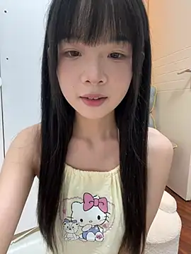 Snapshot of qiqi_x chatting on July 28, 2026, 2:24 pm qiqi x online show from July 28, 2026, 2:24 pm