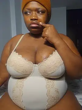 lady-zeei online show from July 29, 2026, 9:13 pm