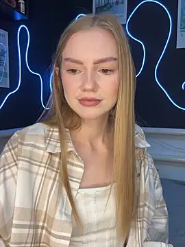 Snapshot of MilaMoone chatting on October 30, 2025, 10:49 am MilaMoone online show from October 30, 2025, 10:49 am