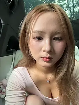 yuki june online show from June 23, 2026, 7:28 am