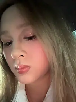 yuki june online show from June 25, 2026, 6:29 am