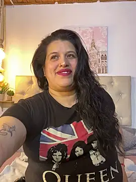Snapshot of Andrea_secret_ chatting on July 5, 2026, 2:24 pm Andrea secret online show from July 5, 2026, 2:24 pm