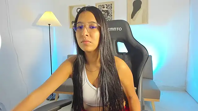 Snapshot of Valerygomez02 chatting on November 12, 2025, 8:19 pm Valerygomez02 online show from November 12, 2025, 8:19 pm