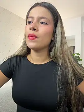 EMILIIA RICHTER   online show from June 12, 2026, 3:38 am