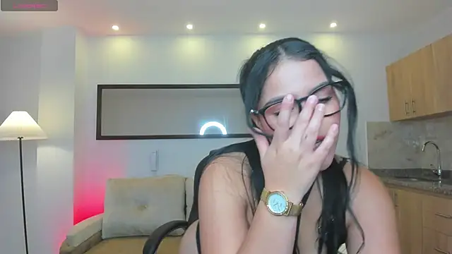 Snapshot of Mila_blaze chatting on October 17, 2025, 2:59 am Mila blaze online show from October 17, 2025, 2:59 am