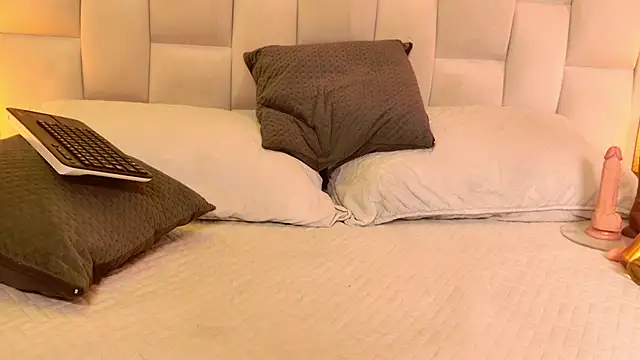 paulina cano online show from December 5, 2025, 7:10 pm