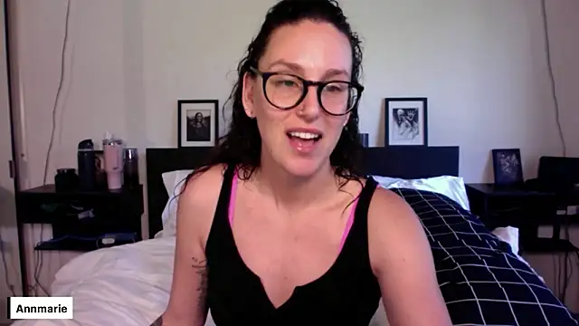 Snapshot of annmarieferrara chatting on February 7, 2026, 4:43 pm annmarieferrara online show from February 7, 2026, 4:43 pm