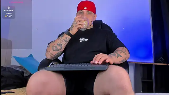 Snapshot of denis_munera chatting on October 15, 2025, 9:42 am denis munera online show from October 15, 2025, 9:42 am