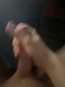 jstntz online show from April 16, 2026, 9:39 pm