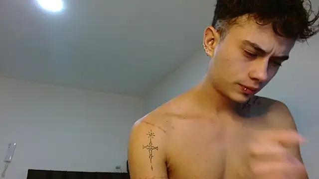 Snapshot of jaico_santos chatting on February 24, 2026, 11:03 pm jaico santos online show from February 24, 2026, 11:03 pm