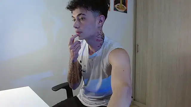 Snapshot of jaico_santos chatting on July 24, 2026, 11:14 pm jaico santos online show from July 24, 2026, 11:14 pm