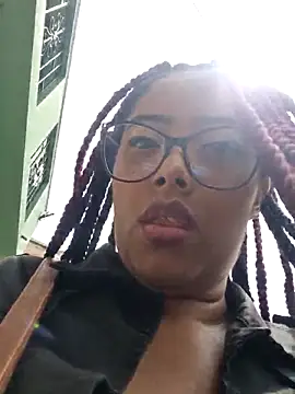 Snapshot of Ebony-Goddess19 chatting on October 30, 2025, 5:02 pm Ebony-Goddess19 online show from October 30, 2025, 5:02 pm