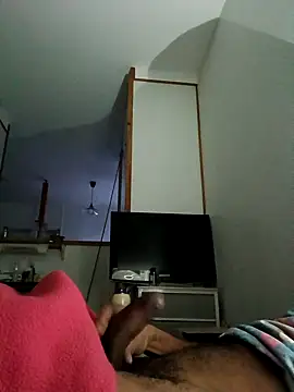 Snapshot of Mikaaa97 chatting on October 1, 2025, 3:01 am Mikaaa97 online show from October 1, 2025, 3:01 am