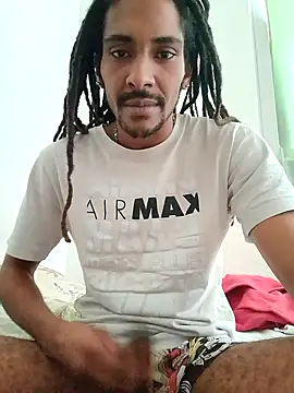 Snapshot of Mikaaa97 chatting on October 6, 2025, 12:35 pm Mikaaa97 online show from October 6, 2025, 12:35 pm