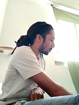 Snapshot of Mikaaa97 chatting on October 26, 2025, 11:49 am Mikaaa97 online show from October 26, 2025, 11:49 am