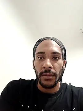 Snapshot of Mikaaa97 chatting on November 16, 2025, 12:05 am Mikaaa97 online show from November 16, 2025, 12:05 am