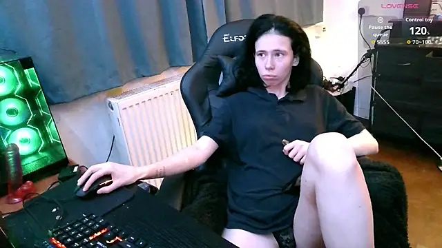 jchouse06 online show from September 21, 2025, 8:10 pm