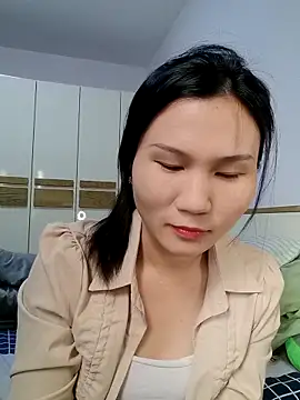 wen78759 online show from February 10, 2026, 4:38 am