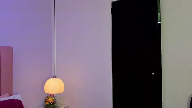 Amy Ferreira online show from October 11, 2025, 3:28 am