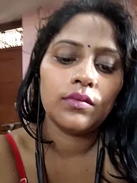 Jasmine Januja online show from May 15, 2026, 10:50 pm