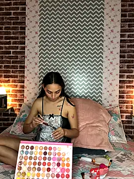Snapshot of KaMila_M00N chatting on September 23, 2025, 4:32 pm KaMila M00N online show from September 23, 2025, 4:32 pm