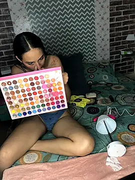 Snapshot of KaMila_M00N chatting on October 6, 2025, 4:15 pm KaMila M00N online show from October 6, 2025, 4:15 pm