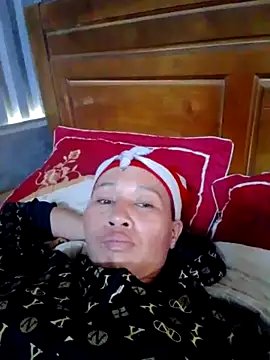 Snapshot of donna-bae chatting on October 10, 2025, 6:45 am donna-bae online show from October 10, 2025, 6:45 am