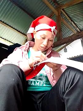 Snapshot of donna-bae chatting on October 24, 2025, 7:16 am donna-bae online show from October 24, 2025, 7:16 am