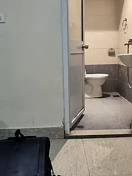 Snapshot of MaiHoang2k chatting on September 21, 2025, 5:47 pm MaiHoang2k online show from September 21, 2025, 5:47 pm