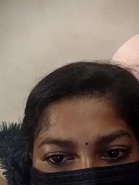 TAMIL AMMUKUTTYY online show from March 27, 2026, 9:32 am