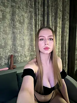 Snapshot of MissOyee chatting on October 31, 2025, 6:09 pm MissOyee online show from October 31, 2025, 6:09 pm