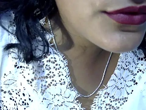 Snapshot of SURBHI_98 chatting on September 24, 2025, 9:12 am SURBHI 98 online show from September 24, 2025, 9:12 am