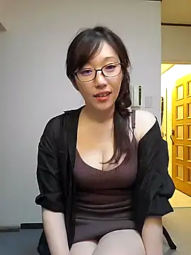 Snapshot of M_Kaede chatting on October 21, 2025, 12:11 am M Kaede online show from October 21, 2025, 12:11 am