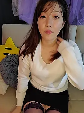 Snapshot of M_Kaede chatting on November 28, 2025, 7:38 pm M Kaede online show from November 28, 2025, 7:38 pm