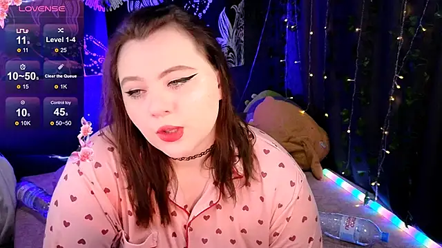 Snapshot of Marshmallowbeauty chatting on October 11, 2025, 9:13 pm Marshmallowbeauty online show from October 11, 2025, 9:13 pm