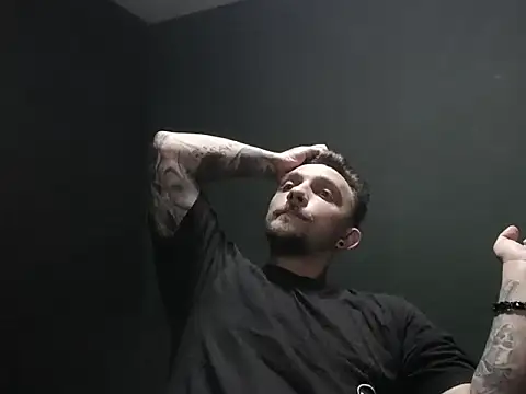 Snapshot of guesswhatbitch chatting on October 12, 2025, 3:49 am guesswhatbitch online show from October 12, 2025, 3:49 am