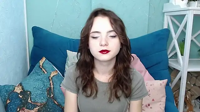 Snapshot of VivienneRo chatting on September 20, 2025, 4:46 am VivienneRo online show from September 20, 2025, 4:46 am