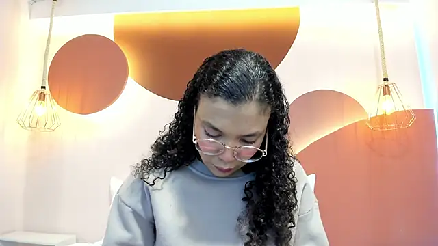 Snapshot of SweetStarr_ chatting on September 23, 2025, 12:41 pm SweetStarr online show from September 23, 2025, 12:41 pm