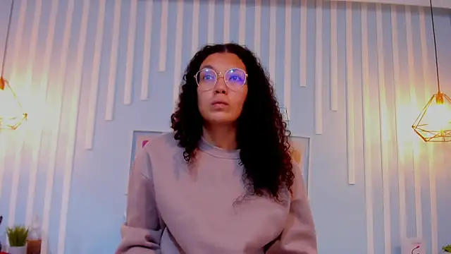 Snapshot of SweetStarr_ chatting on October 10, 2025, 12:48 pm SweetStarr online show from October 10, 2025, 12:48 pm