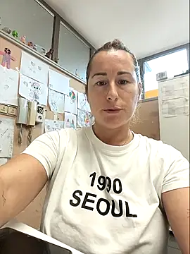 Snapshot of bichota85 chatting on October 14, 2025, 11:00 am bichota85 online show from October 14, 2025, 11:00 am