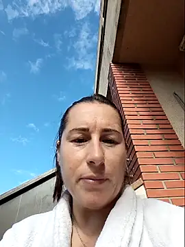 Snapshot of bichota85 chatting on November 16, 2025, 12:44 pm bichota85 online show from November 16, 2025, 12:44 pm