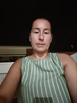 bichota85 online show from August 4, 2026, 8:11 pm