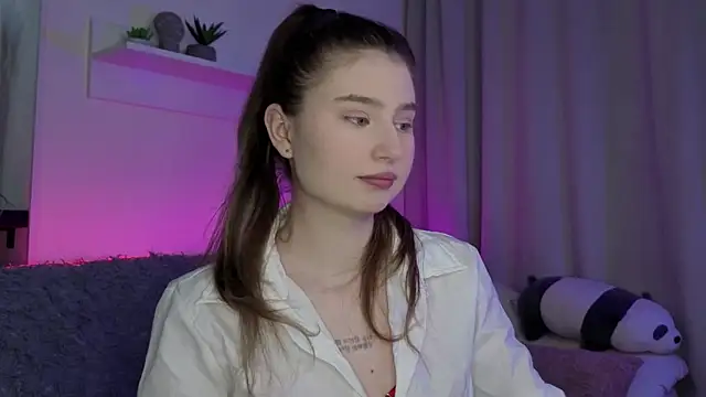  Lua   online show from March 9, 2026, 9:52 pm