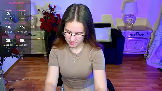 Snapshot of Lisa_Roses chatting on September 30, 2025, 4:17 am Lisa Roses online show from September 30, 2025, 4:17 am