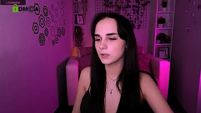ariana ross7 online show from May 27, 2026, 7:44 pm