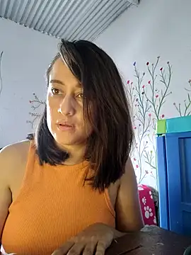 Snapshot of valery506 chatting on October 18, 2025, 5:57 pm valery506 online show from October 18, 2025, 5:57 pm