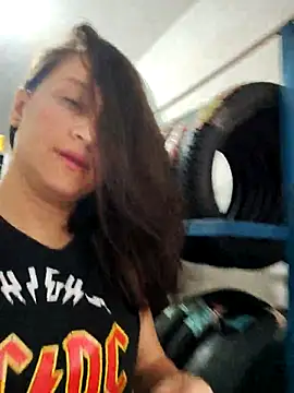 valery506 online show from April 14, 2026, 9:43 pm