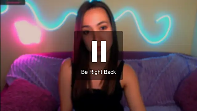 Snapshot of Mia_cutie77 chatting on October 22, 2025, 10:37 am Mia cutie77 online show from October 22, 2025, 10:37 am