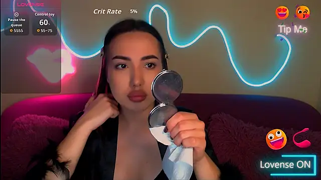 Snapshot of Mia_cutie77 chatting on November 19, 2025, 10:48 am Mia cutie77 online show from November 19, 2025, 10:48 am